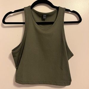 SHEIN crop top size M